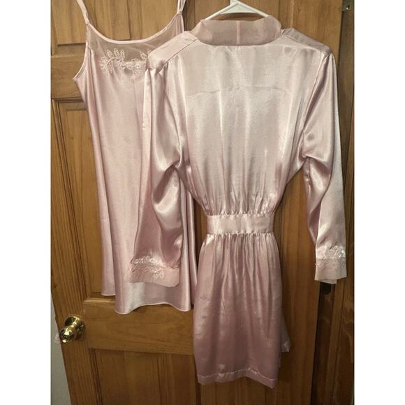 MORGAN TAYLOR INTIMATES 2Pc Matching Robe & Nightie Pink Small Sequins Floral - Picture 8 of 9